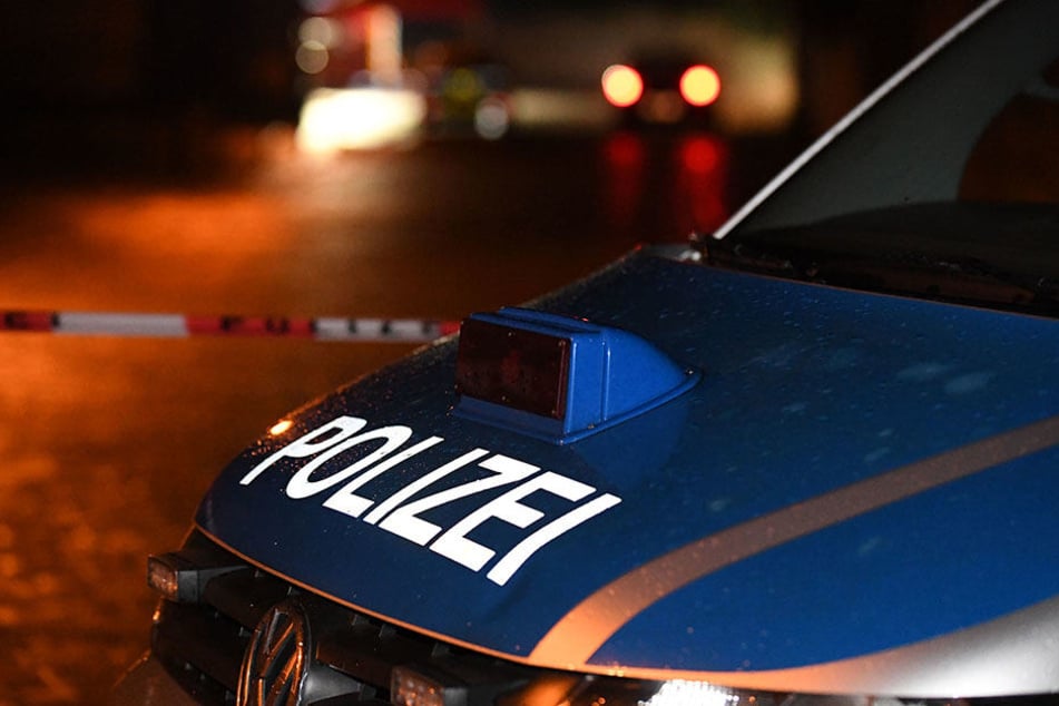 Die Polizei sperrte die Straße Abdinghof während der Ermittlungen ab.