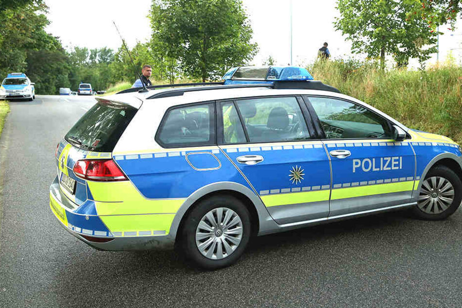 Nachdem ein Mann in eine Freitaler Wohnung eindrang, lieferte er sich eine wilde Verfolgungsjagd mit der Polizei.