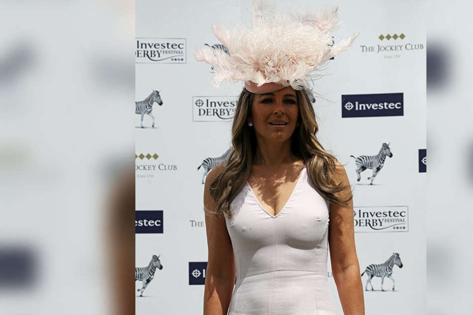 Liz Hurley ließ beim Epsom Derby nicht nur tief blicken.