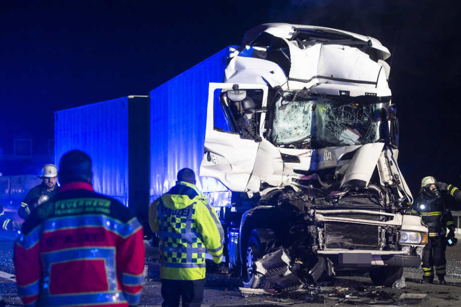 Der Unfallverursacher erlitt schwere Verletzungen.