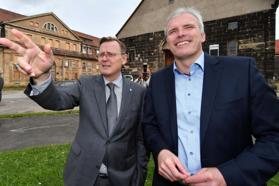 Bodo Ramelow (l., Linke) und Oberbürgermeister Andreas Bausewein (SPD) besichtigten bereits den Standort des neuen Landesmuseum auf dem Petersberg.