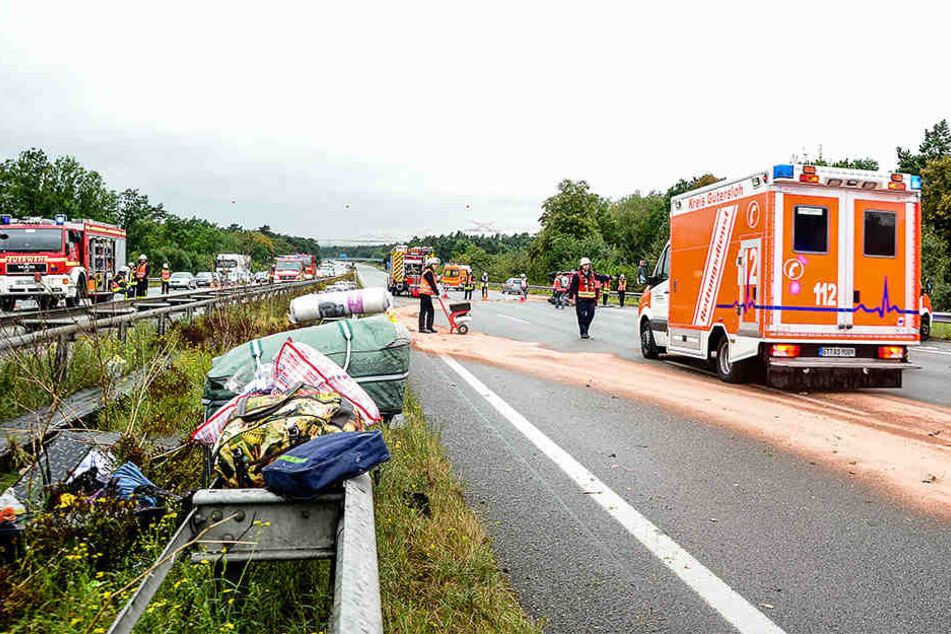 Beim Unfall auf der A2 verletzten sich insgesamt neun Personen, zwei davon schwer!