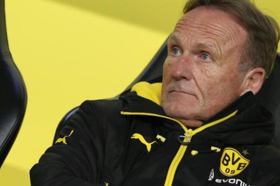 Der BVB-Geschäftsführer sieht trotz der harten Kritik keinerlei Mitschuld an den Ausschreitungen in Dortmund.