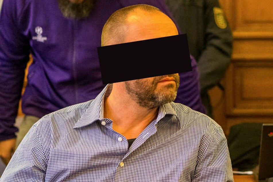 Frank M.s (47) Anwälte beschreiben die an seinen Schuhen gefundene Opfer-DNA als Kontamination.
