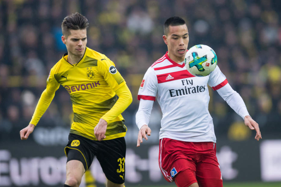 Angreifer Bobby Wood (r) steht im Fokus von Hannover 96.