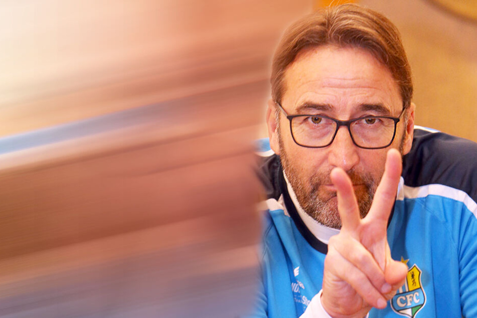 V wie Victory: Thomas Köhler ist und bleibt optimistisch, was die himmelblaue Zukunft betrifft.