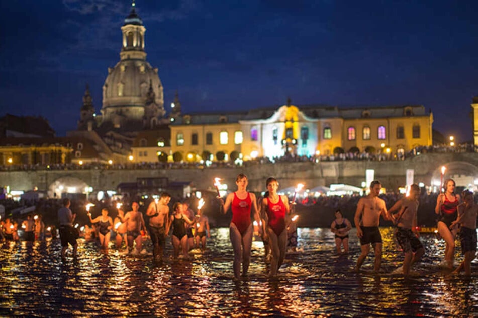 Das traditionelle Fackelschwimmen fällt dieses Jahr leider aus.