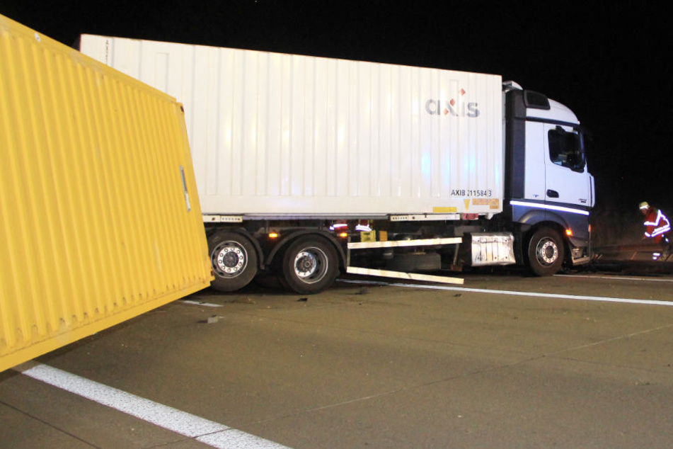 Auf der Autobahn 93 in Bayern ist es zu einem Unfall gekommen.