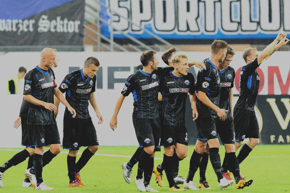 Der Sportclub hatte allen Grund zum Jubeln: Mit 4:2 gewannen sie die Partie.