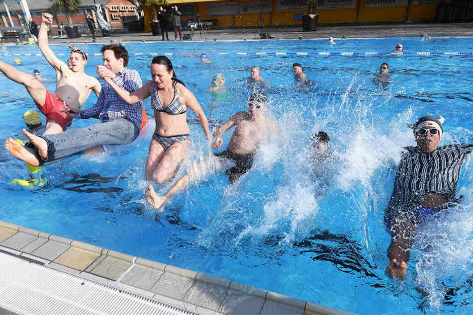 Die Leipziger sind echte Wasserratten: Über 1,1 Millionen Besucher zog es im letzten Jahr in die Schwimm- und Freibäder. (Symbolbild)