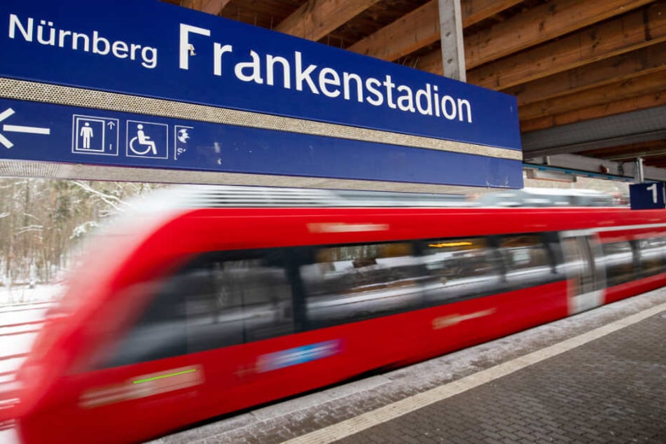 Zwei Jugendliche waren von einer S-Bahn erfasst und tödlich verletzt worden.