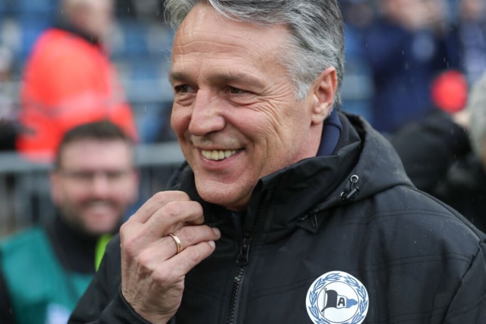 DSC-Trainer Uwe Neuhaus freut sich auf das Spiel gegen den Tabellenersten.