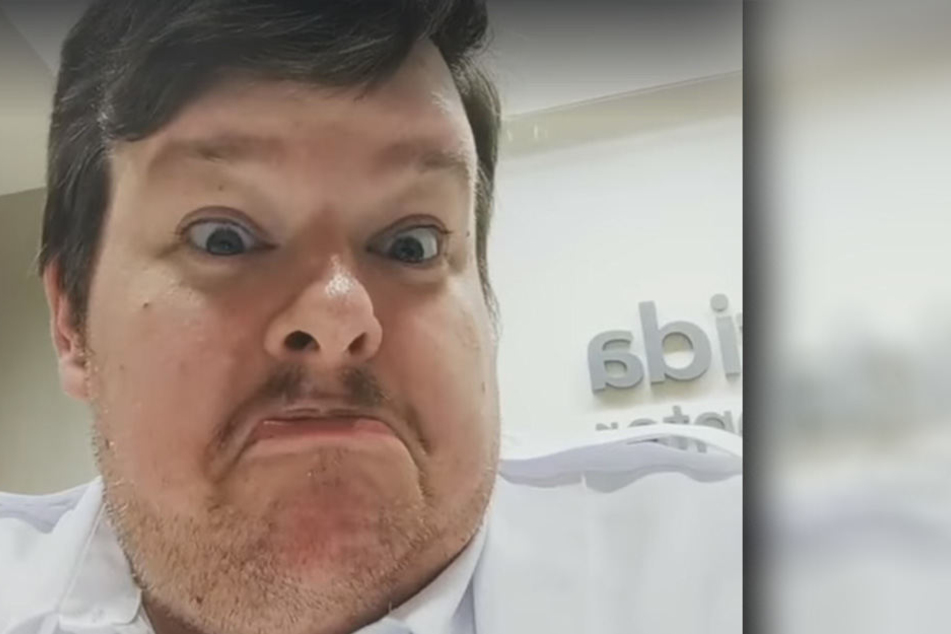 Das ist Paul Flart. Er filmt sich beim Pupsen und wird dafür gefeiert.