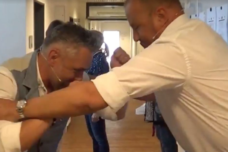 Zwischen Frank Rosin (51, r.) und Roland Trettl (46) entbrannte ein handfester Streit.