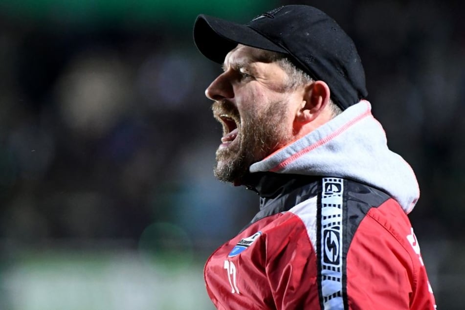 SCP-Coach Steffen Baumgart will am Sonntag unbedingt gewinnen.