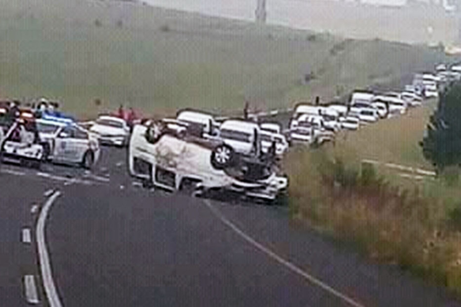 Bei dem schweren Unfall wurden mindestens 13 Menschen getötet.