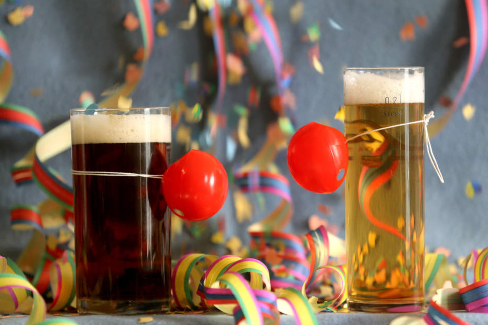 Eigentlich stehen sich Kölsch (rechts) und Alt klar getrennt gegenüber. (Symbolbild)
