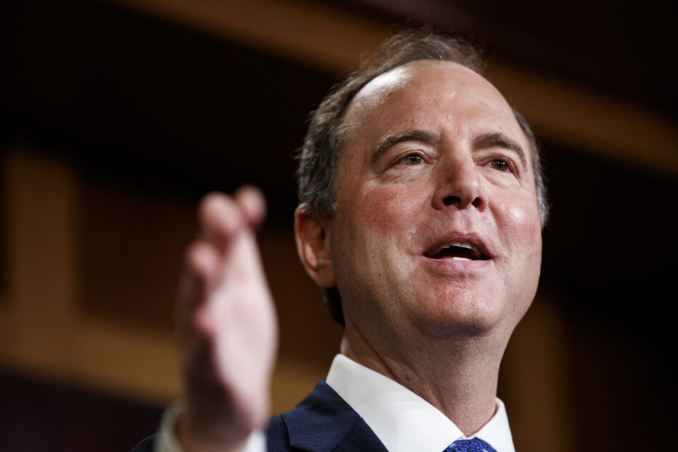 Adam Schiff (59) bei einer Pressekonferenz. (Archivbild)