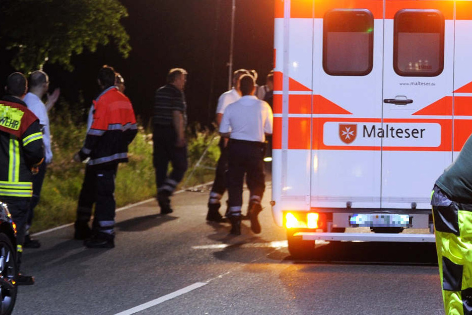 Der 17-Jährige wurde in ein nahegelegenes Krankenhaus gebracht (Symbolbild).