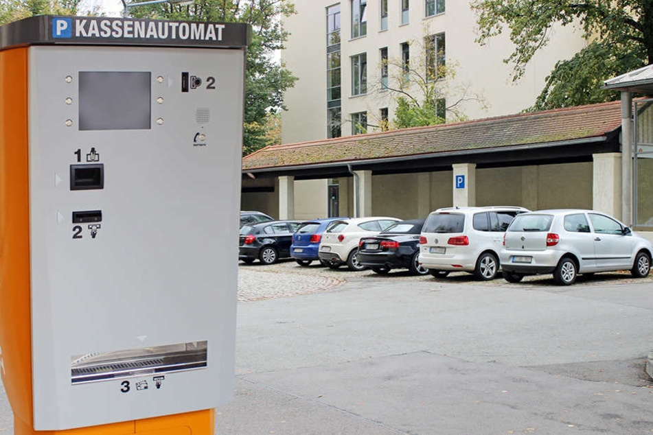 An diesen Automaten müssen künftig Tickets gezogen werden.
