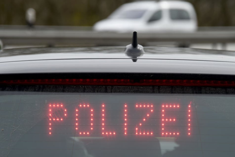 Ein Schleuser wurde festgenommen.