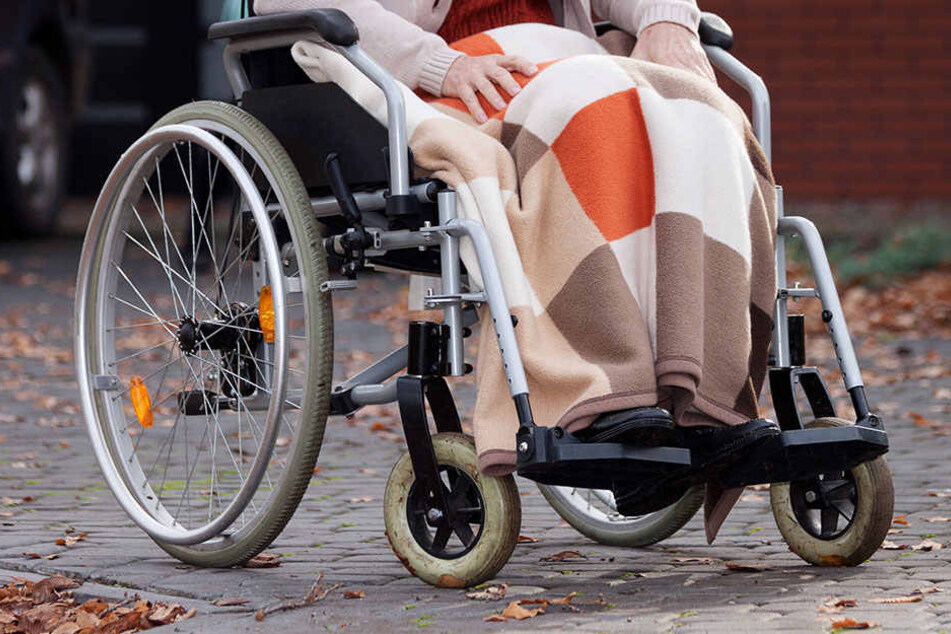 Nie wieder wird die 57-jährige Frau aus Oberhausen laufen können. (Symbolbild)