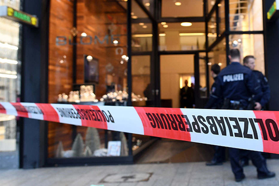 Obwohl die Täter unberechenbar waren, sind Passanten zur Hilfe geeilt. (Symbolbild)