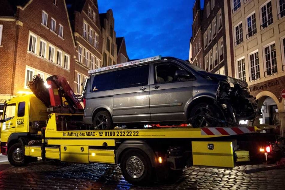 Mit diesem Auto war ein Mann in Münster in eine Menschenmasse gerast.