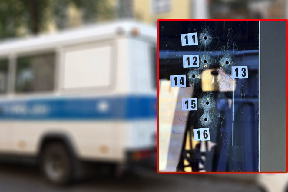 Insgesamt 16 Schüsse trafen den Eingangsbereich des Cafés.