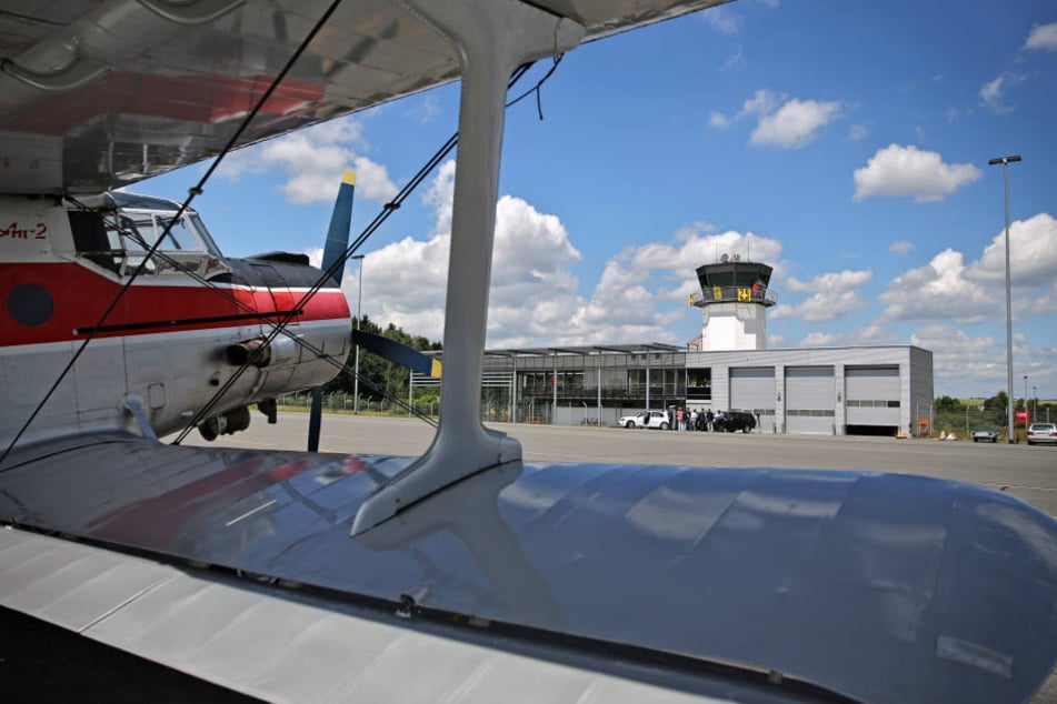 In einem neuen Hangar auf dem Landeplatz in Jahnsdorf können sechs Flugzeuge untergestellt werden. (Archivbild)