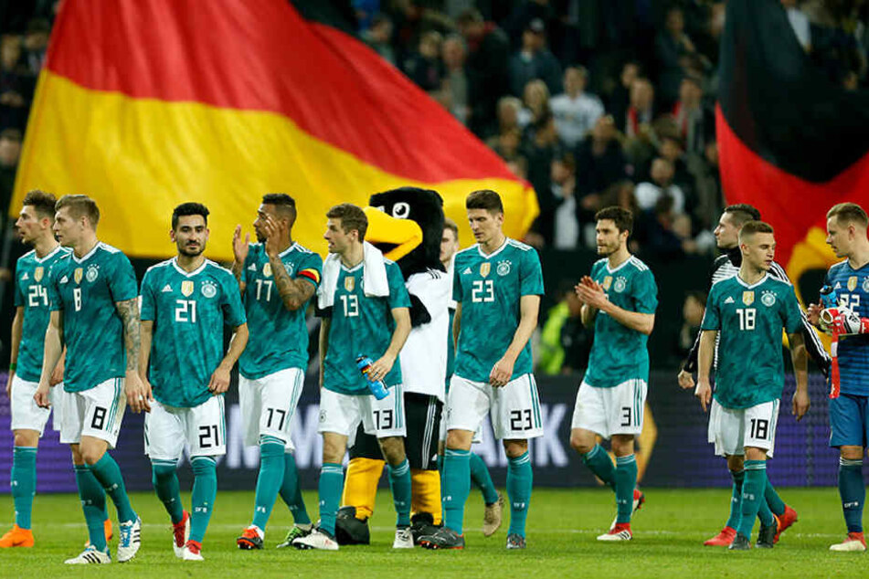 Die DFB-Auswahl nach dem Unentschieden gegen Spanien.
