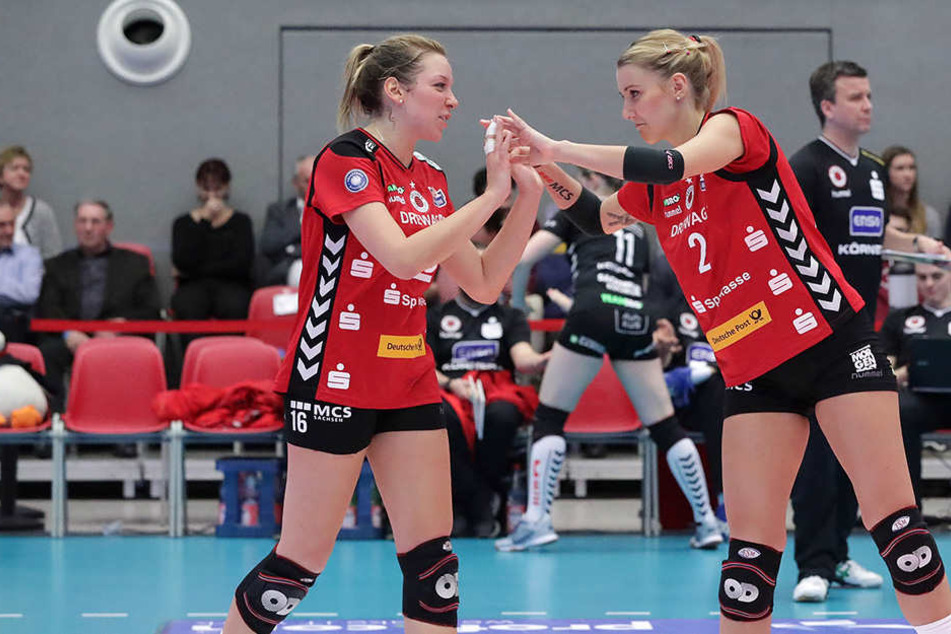 Katharina Schwabe (links) und Mareen Apitz (rechts) freuen sich auf den Auftakt beim USV Potsdam.