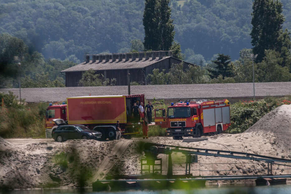 Die Feuerwehr hat am Montagmorgen die Leiche geborgen.