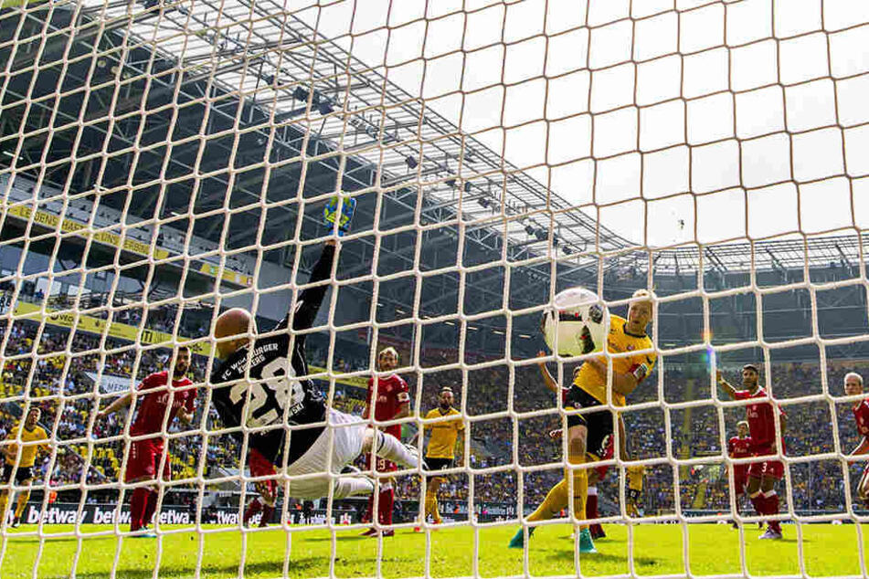 Im Hinspiel brachte Marco Hartmann Dynamo mit 1:0 in Führung. Am Ende reichte es gegen die Würzburger Kickers nur zu einem 2:2.
