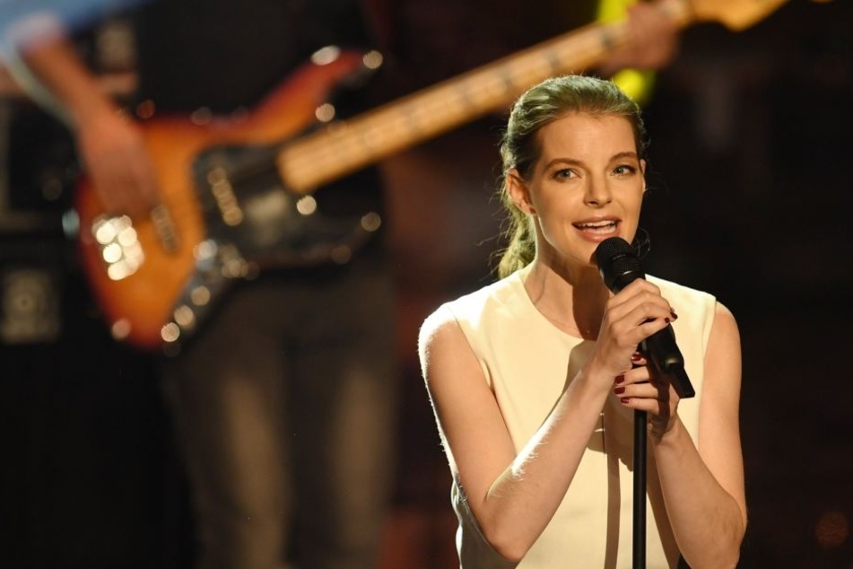Das Konzert
von Yvonne
Catterfeld
(37) auf
dem Weißen Hirsch
wird verschoben.