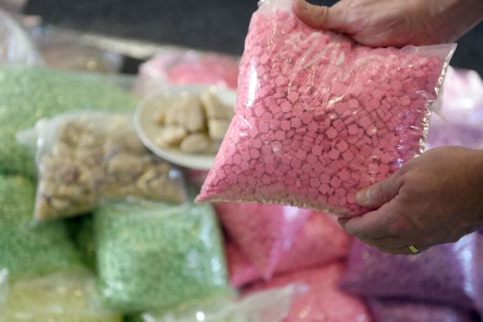 Unter anderem eine ordentliche Menge Ecstasy wurde gefunden. (Symbolbild)