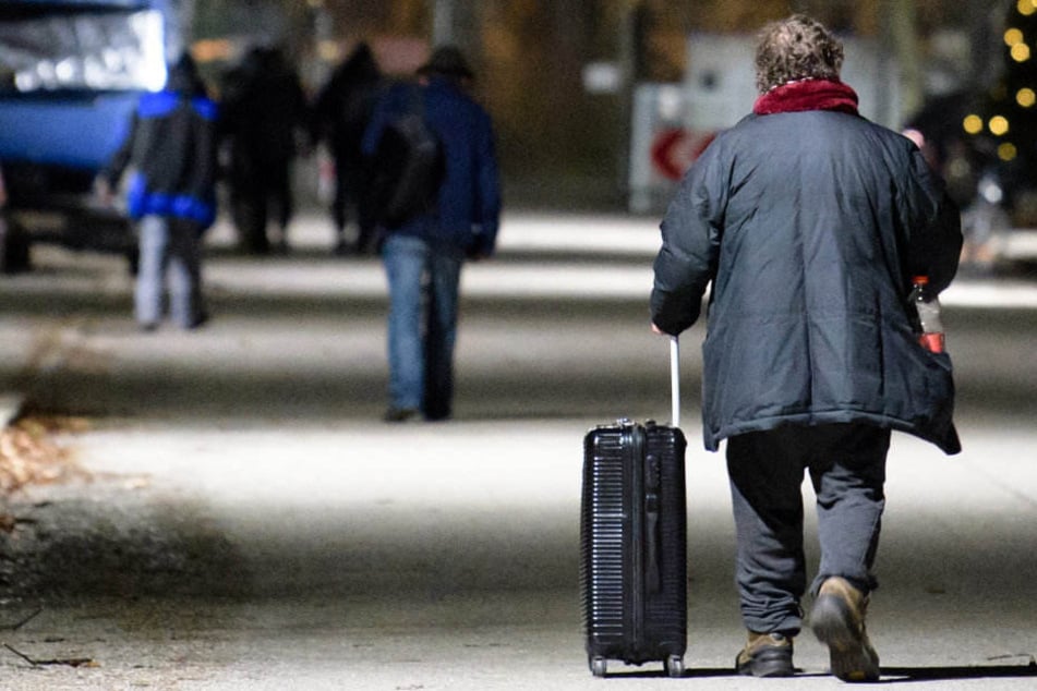 Obdachlose können sich während der eisigen Temperaturen bei der Diakonie aufwärmen. (Symbolbild)