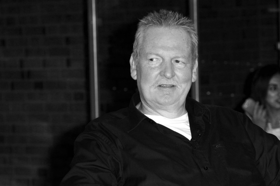 Pferdeflüsterer Tamme Hanken (56) ist überraschend an Herzversagen gestorben.