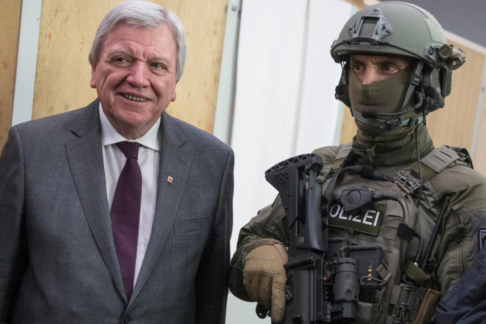 Positiv erwähnte Hessens Ministerpräsident Bouffier die positive Kriminalstatistik.
