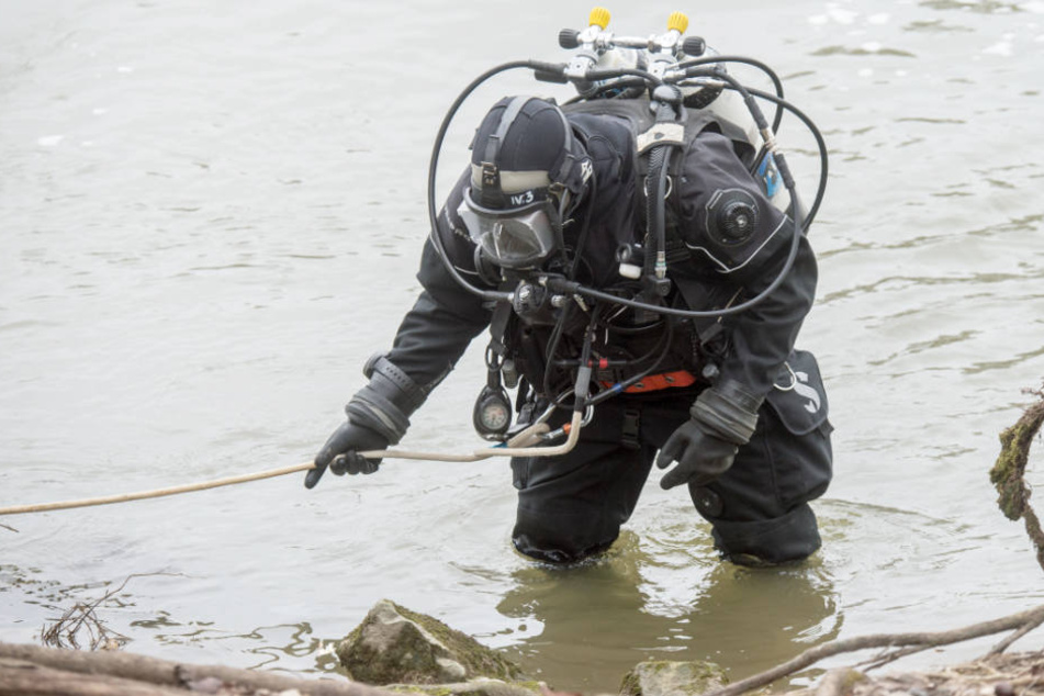 Taucher haben den See bei Lüneburg nach der vermissten Frau abgesucht. (Symbolfoto)