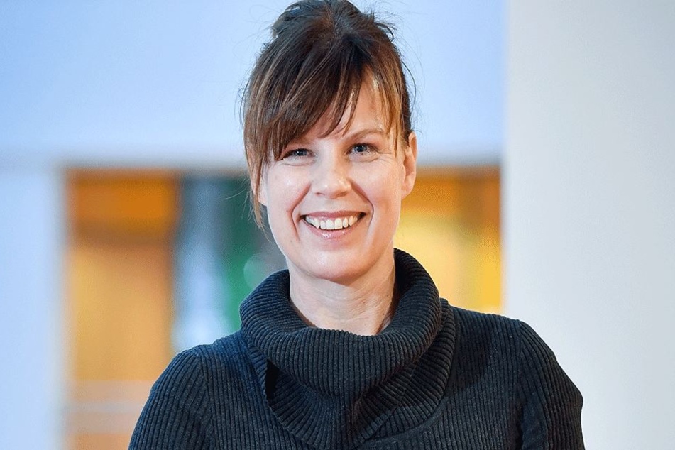 Freut sich über ausgebuchte Computerkurse: Grit Bochmann (47), Chefin der Volkshochschule.