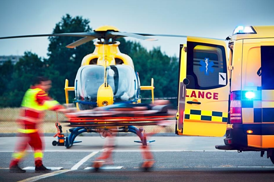 Der Junge (4) wurde mit einem Hubschrauber in ein Kinderkrankenhaus eingeliefert. (Symbolbild)