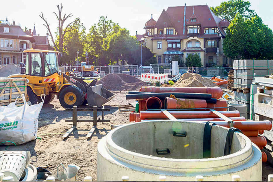 An der Oskarstraße in Strehlen kann nach über einem Jahr Baustopp wieder gearbeitet werden.