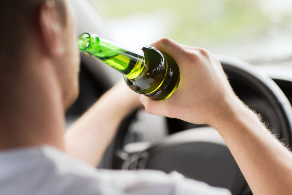 Der Autofahrer hatte 2,4 Promille. (Symbolbild)