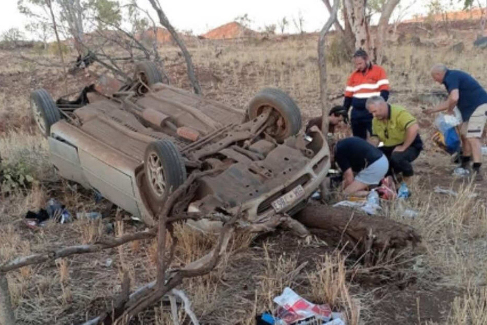 Robyn und Elyse erlitten mit ihrem Wagen mitten im australischen Nirgendwo einen verheerenden Unfall.