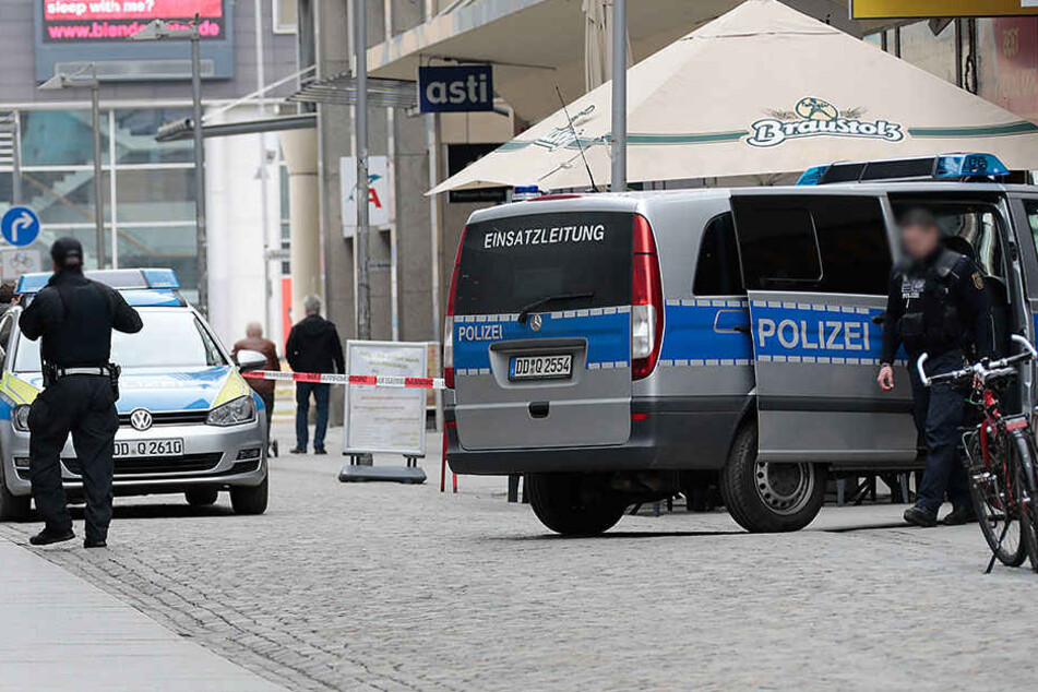 In der Straße am Rathaus wurde ein 20-Jähriger attackiert. (Archivfoto)