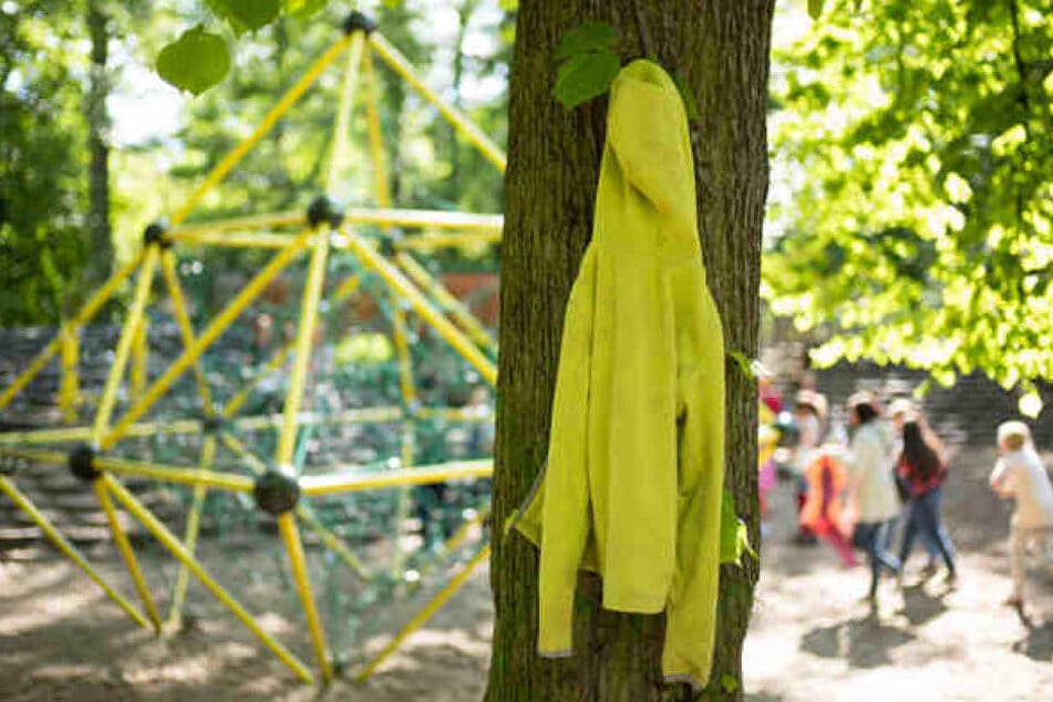 Statt eine grüne Wiese in der Eigenheimstraße zu bebauen, schlägt die SPD eine große Lösung an einem bestehenden Schulstandort vor. (Symbolbild)