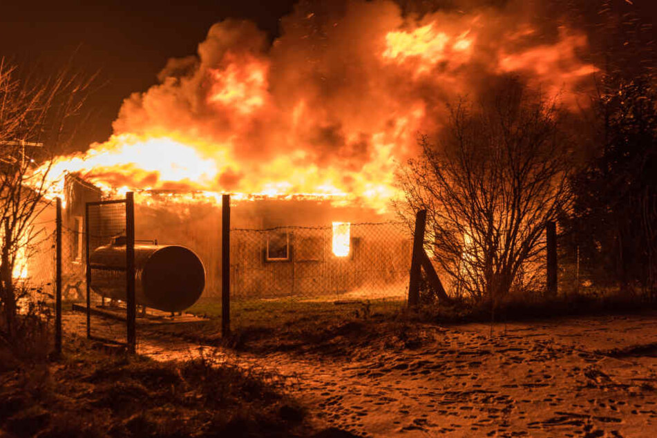 Bei dem Brand in dem Wohnheim starben zwei Menschen.