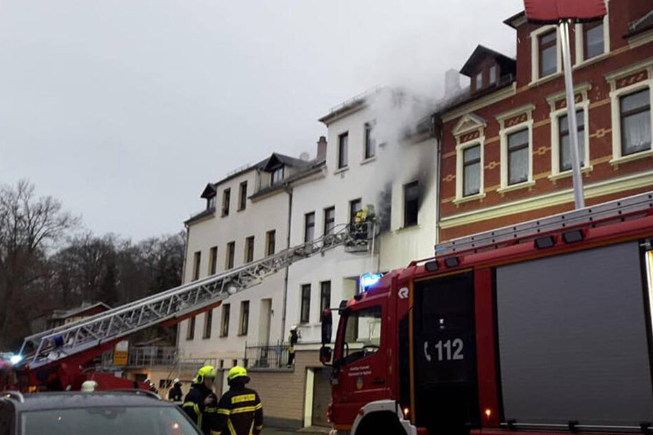 Die Wohnung in dem Mehrfamilienhaus ist derzeit unbewohnbar.