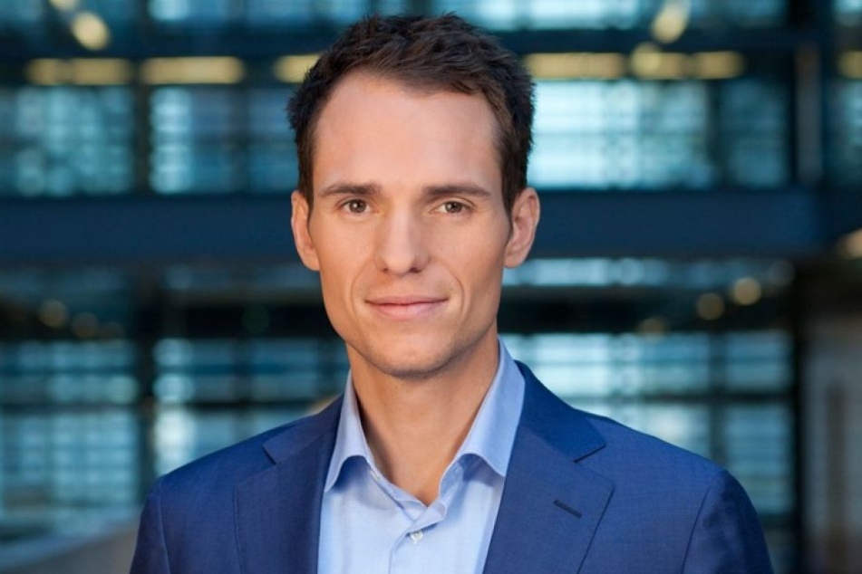 Philipp Menn (39) stammt aus Wuppertal.